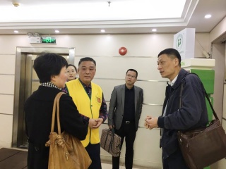 長寧區(qū)總工會、新華街道總工會領導到象王公司現(xiàn)場驗收“十佳先進職工之家”