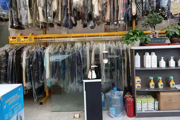 在長(zhǎng)春開(kāi)干洗加盟店哪個(gè)品牌好